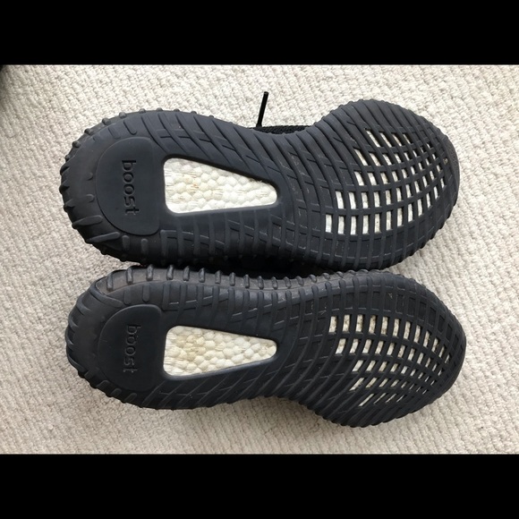 Athletic_Shoes